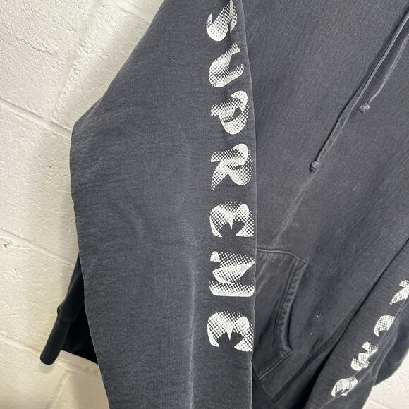 Supreme Gradient Sleeve Logo Hooded Sweatshirt “Black” FW18 - Picture 4 of 14